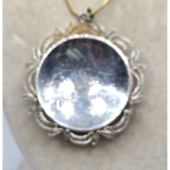 Vintage Damascene Pendant With Filigree Frame - Picture 3 of 3